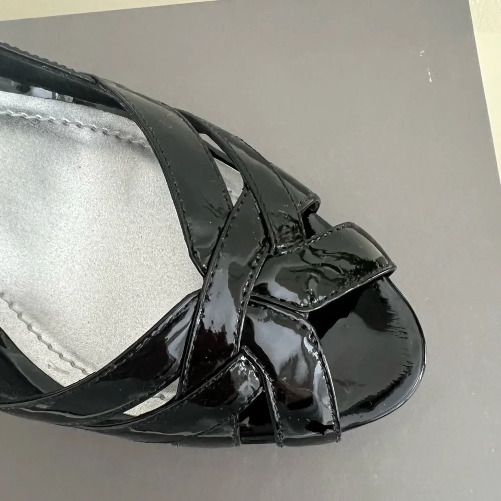 🌸Ann Taylor Platform size 7 Brand New never worn🌸 - Picture 4 of 12